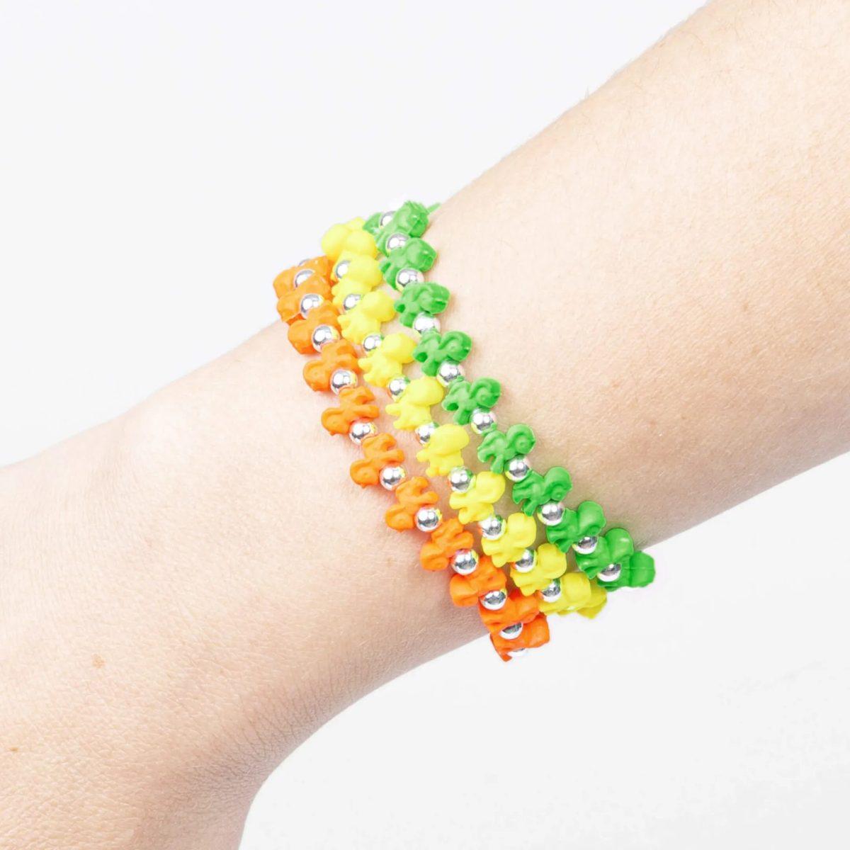 Bracciale in plastica trrtlz unicornz fluo - colori assortiti